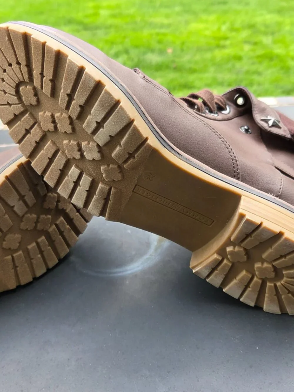 Tommy Hilfiger Tworanda2 Brown Lace-Up Ankle Chukka Combat Boot Size 8M